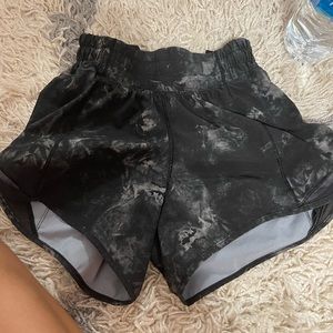 lululemon shorts 4’ size 0